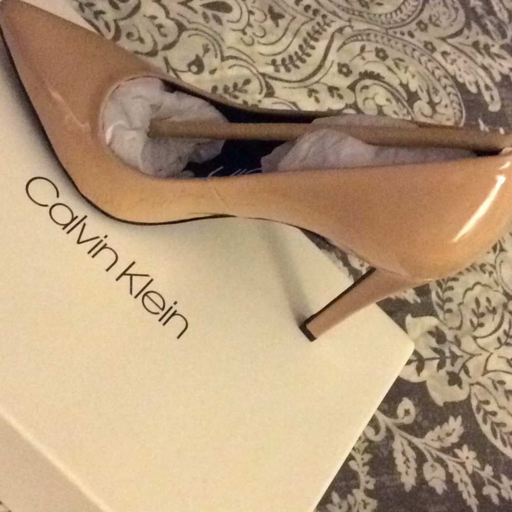 Calvin Klein Brady patent leather pumps